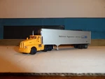 Model Power/athearn Ho Kenworth T-600 With 40 Ft. Box Trailer National P.b.. Fixed Price $18.00.