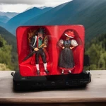1:22,5 Scale Preiser Cuckoo Clock Seller And Girl In Gutachtaler Costume 45049. Fixed Price $99.87.