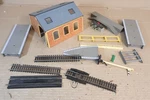 Hornby Goods Shed Station Platform Power Uncoupling Track Buffer & Signal 31OM. Fixed Price $35.35.