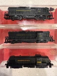 Atlas Kato Locomotive GP-9 Pennsylvania Scale 5546, 7006 & 7269, 3 Piece Lot. Fixed Price $250.00.