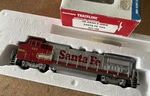 Walthers Trainline Ge Dash 8 40BW Locomotive Ho Engine Santa Fe 553. Fixed Price $41.30.