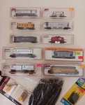 Vintage 1994 Atlas Scale 48332 Union Pacific GP-9 Locomotive + Train Car Lot. Fixed Price $124.00.