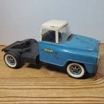 Vtg Tru-scale 5TH Wheel Blue International Truck Farm Toy Rare Semi Dually Usa. Fixed Price $149.99.