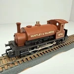 Oo Scale Hornby R174 Huntly & Palmers 0-4-0T Tank Steam Locomotive. Fixed Price $68.00.