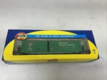 Athearn Ho-scale Great Northern 50 Combination Door Boxcar. Fixed Price $22.00.