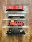 Arnold Rapido Scale Freight Cars Santa Fe Southern Penn Central. Fixed Price $51.00.