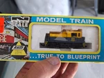 Lima Ahm Plymouth Industrial Switcher 0-4-0 Mdt 1:160 Scale 4266 Santa Fe 332. Fixed Price $75.00.