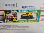 Ahm / Lima Scale 4266 Santa Fe 332 0-4-0 Plymouth Mdt Switcher Diesel Train. Fixed Price $44.95.