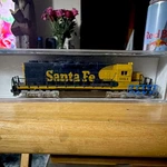 Kato Scale Alco RS-2 Santa Fe #5013 Dc Analog Diesel Loco Light 176-4602. Fixed Price $80.90.