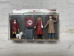 Lgb 51290 Travelers With Luggage Figure Set. Fixed Price $24.99.