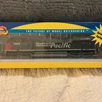 Athearn 78947 Ho Scale Southern Pacific Dash 9-44CW Diesel Engine #8165. Fixed Price $90.00.