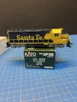 Ho Kato 37-022 Emd GP35 Phase 1A Santa Fe # 2825. Fixed Price $115.00.